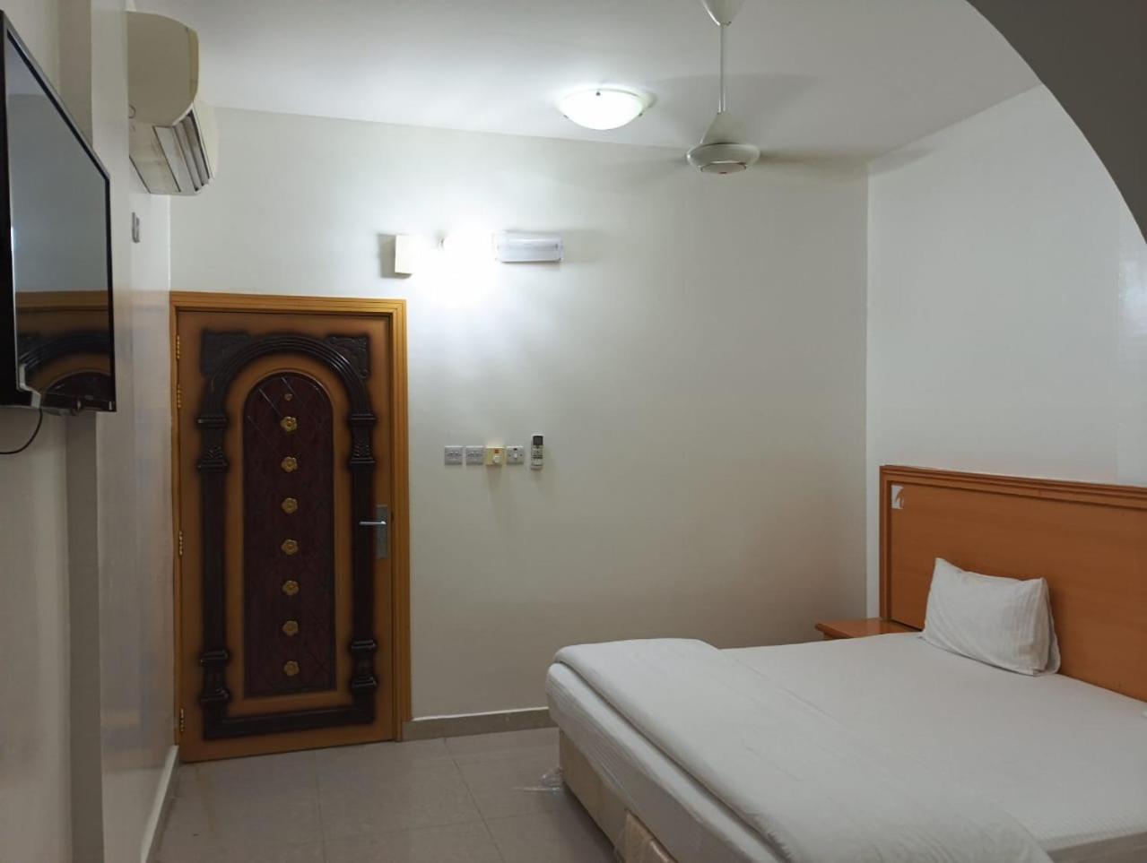 Arabian Sands Hotel فندق الرمال العربية Haima Экстерьер фото